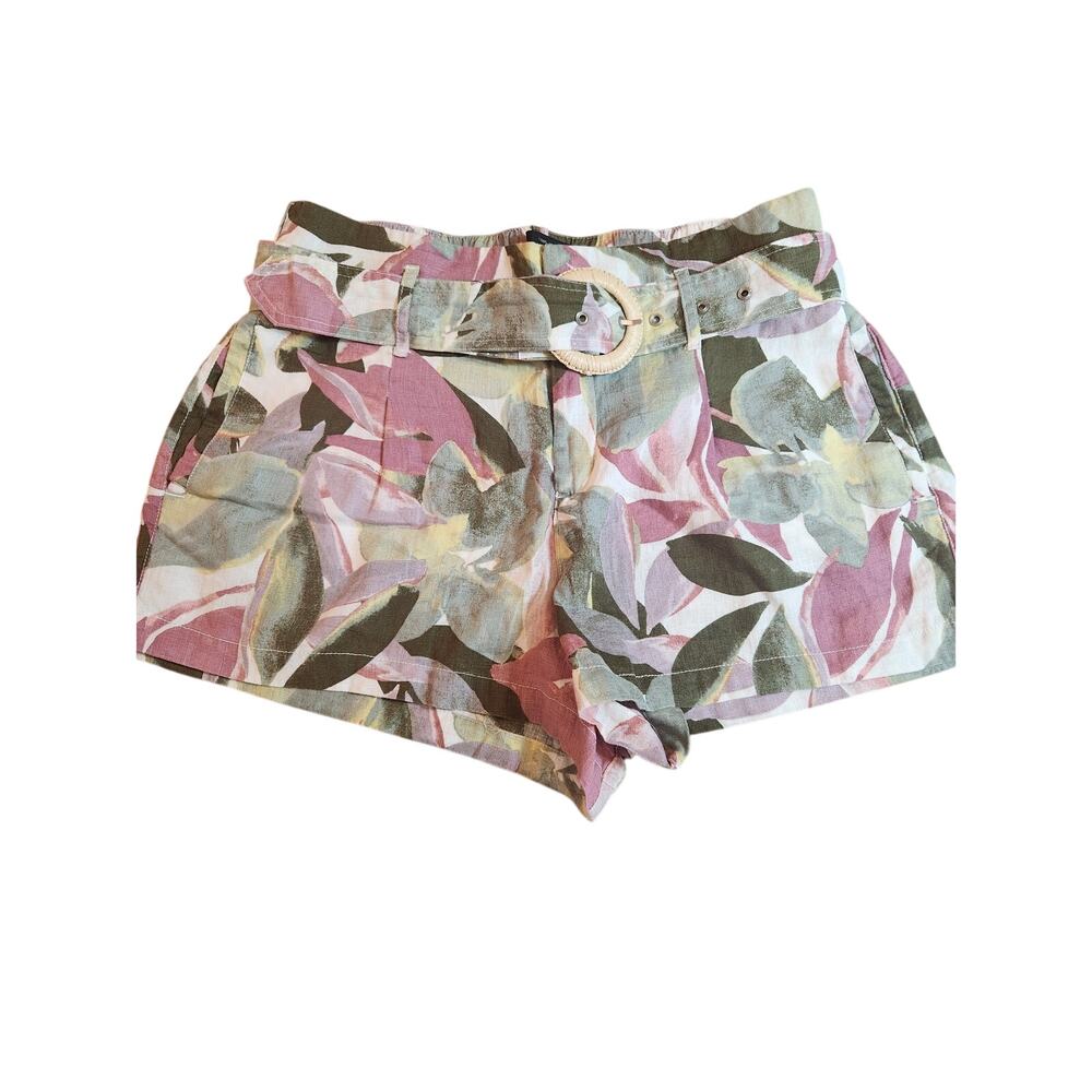 Tahari linen floral shorts with belt/NWOT/ size large